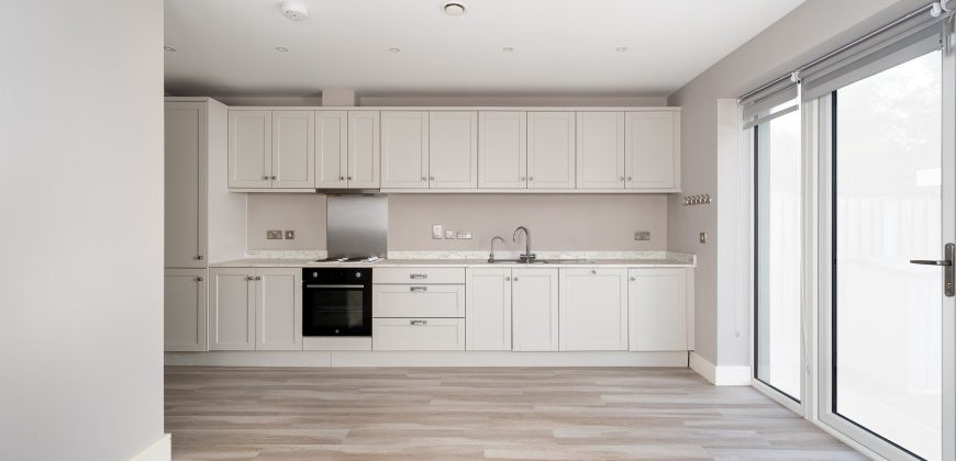 2 The Crescent, The Hawthorns, Tullamore, Offaly